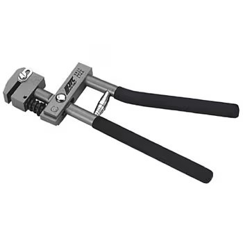 スポット穴あけ