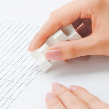 消しゴム(カドケシ)